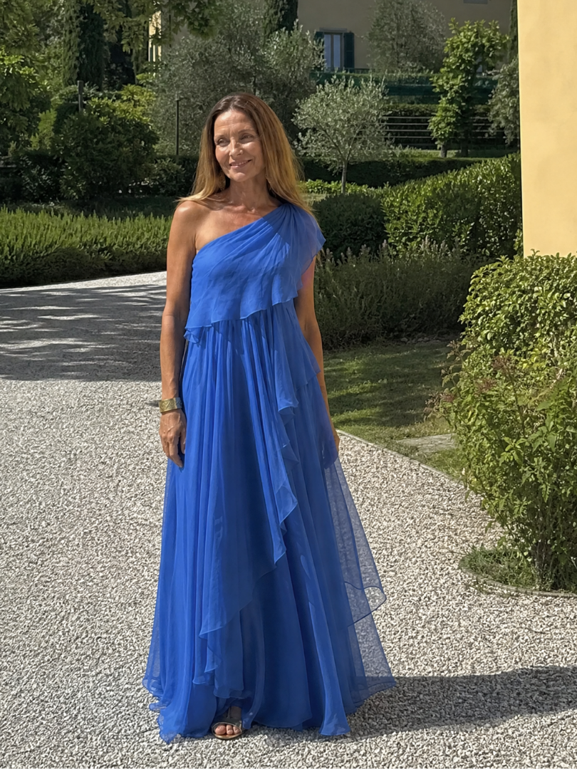 Talia - Sukienka Maxi z Kaskadowymi Falbanami